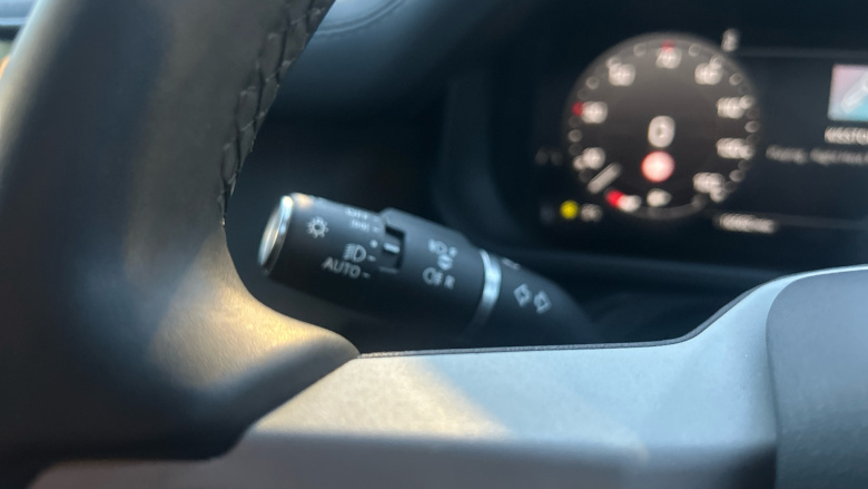 Land Rover Defender 3.0 D250 X-Dynamic HSE 110 5dr Auto Diesel Estate